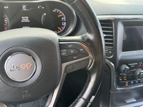 Used 2021 Jeep Grand Cherokee Freedom Edition AWD/4WD image 22