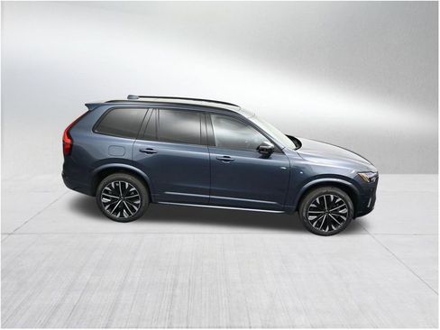 New 2026 Volvo XC90 B6 Ultra AWD/4WD image 18