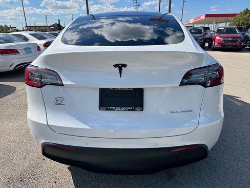 Used 2020 Tesla Model Y Long Range AWD/4WD image 7