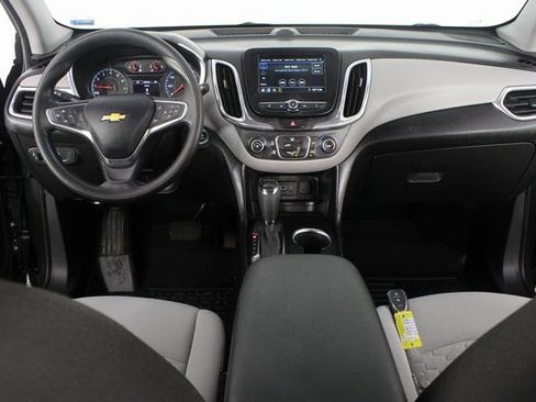 Used 2019 Chevrolet Equinox LS image 9
