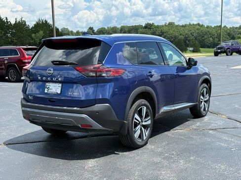 Used 2023 Nissan Rogue SL AWD/4WD image 3