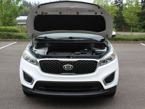 Used 2018 Kia Sorento FWD image 27