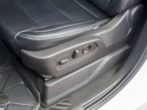 Used 2024 Chevrolet Silverado 1500 Custom RWD image 11