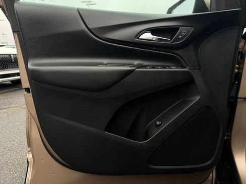 Used 2019 Chevrolet Equinox LT image 13