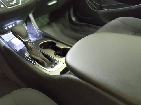 Used 2023 Chevrolet Malibu LS FWD image 26