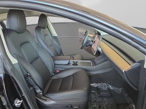 Used 2023 Tesla Model 3 Standard Range RWD image 31