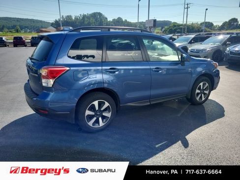 Used 2018 Subaru Forester 2.5i Premium w/ All-Weather Package AWD/4WD image 4