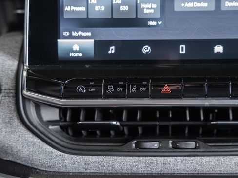 Certified 2022 Jeep Compass Latitude AWD/4WD image 22