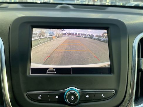 Certified 2022 Chevrolet Equinox LS w/ LS Convenience Package image 14