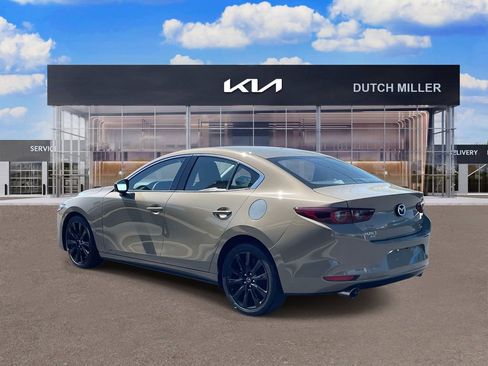 Used 2024 MAZDA MAZDA3 s image 5