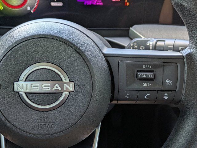 Used 2025 Nissan Kicks SV FWD image 20