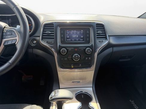 Used 2014 Jeep Grand Cherokee Laredo w/ Security & Convenience Group AWD/4WD image 10