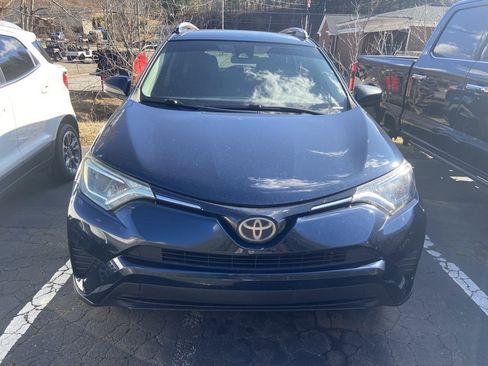 Used 2017 Toyota RAV4 LE image 6