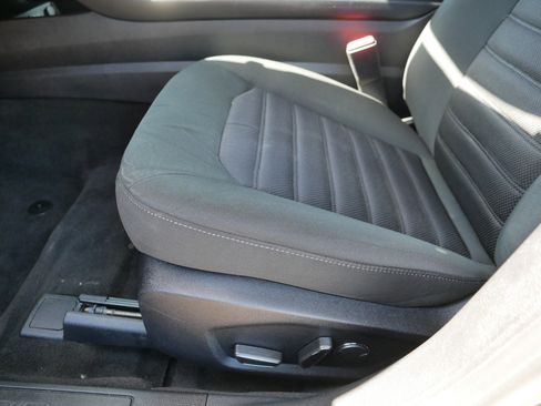 Used 2019 Ford Fusion SE FWD image 20