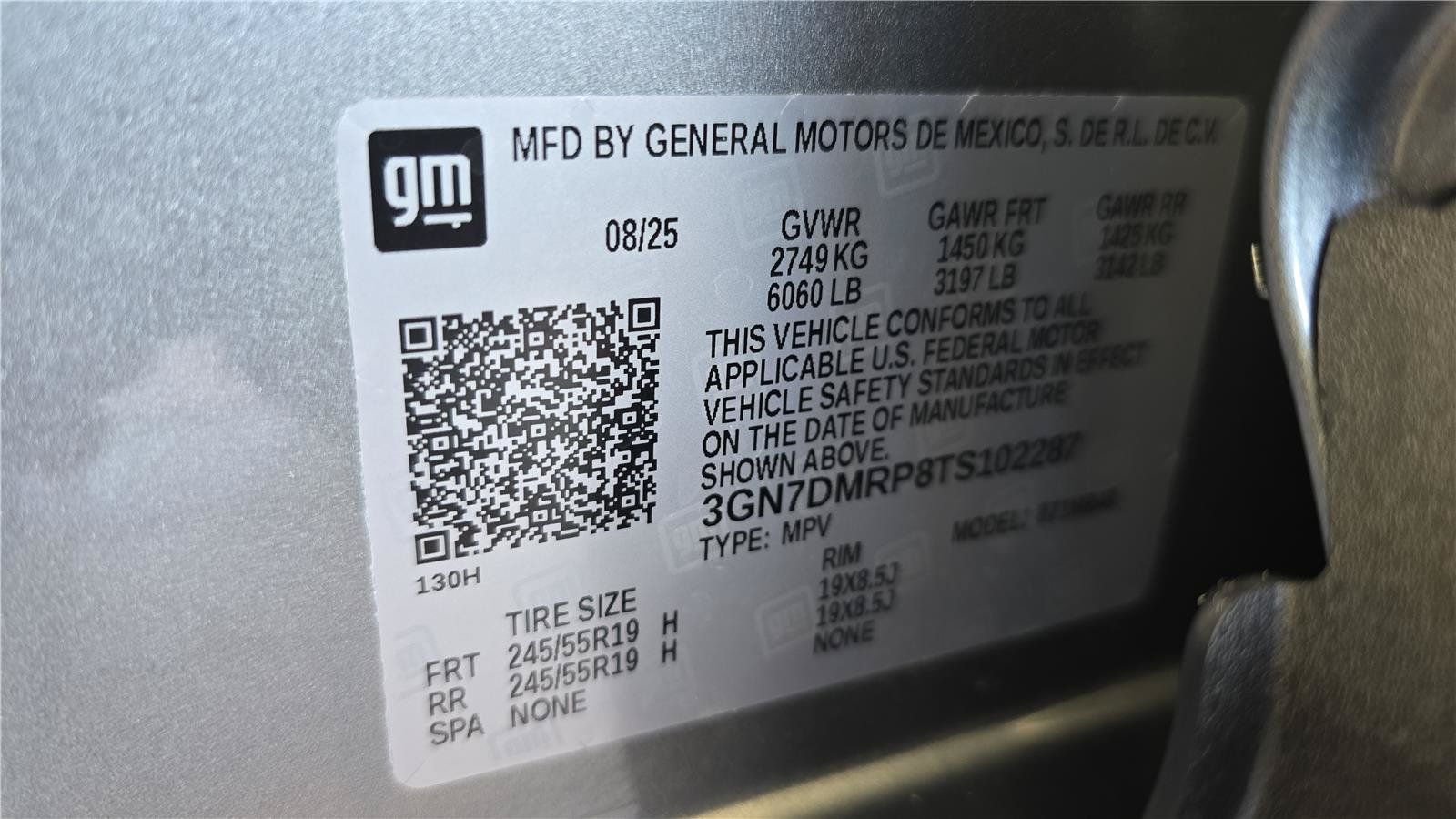 Used 2026 Chevrolet Equinox EV LT FWD image 28
