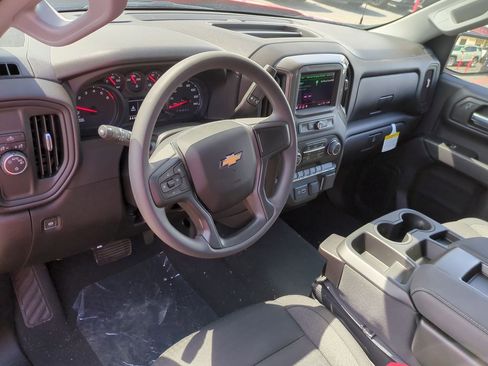 New 2025 Chevrolet Silverado 1500 Custom image 10