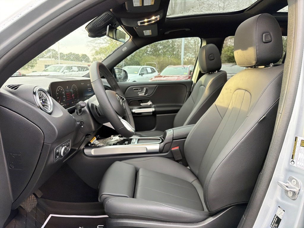 Certified 2026 Mercedes-Benz GLB 250 4MATIC image 16