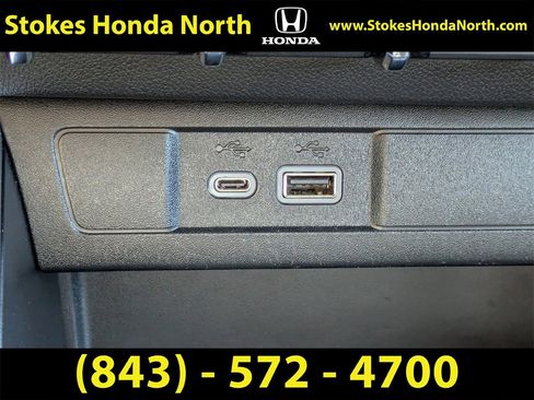 Used 2023 Chevrolet Colorado Z71 w/ Z71 Convenience Package 2 image 23