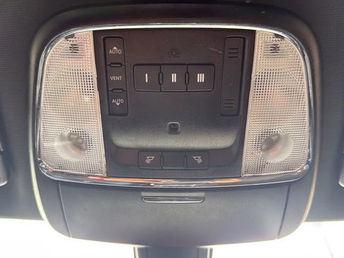 Used 2018 Dodge Charger GT image 20