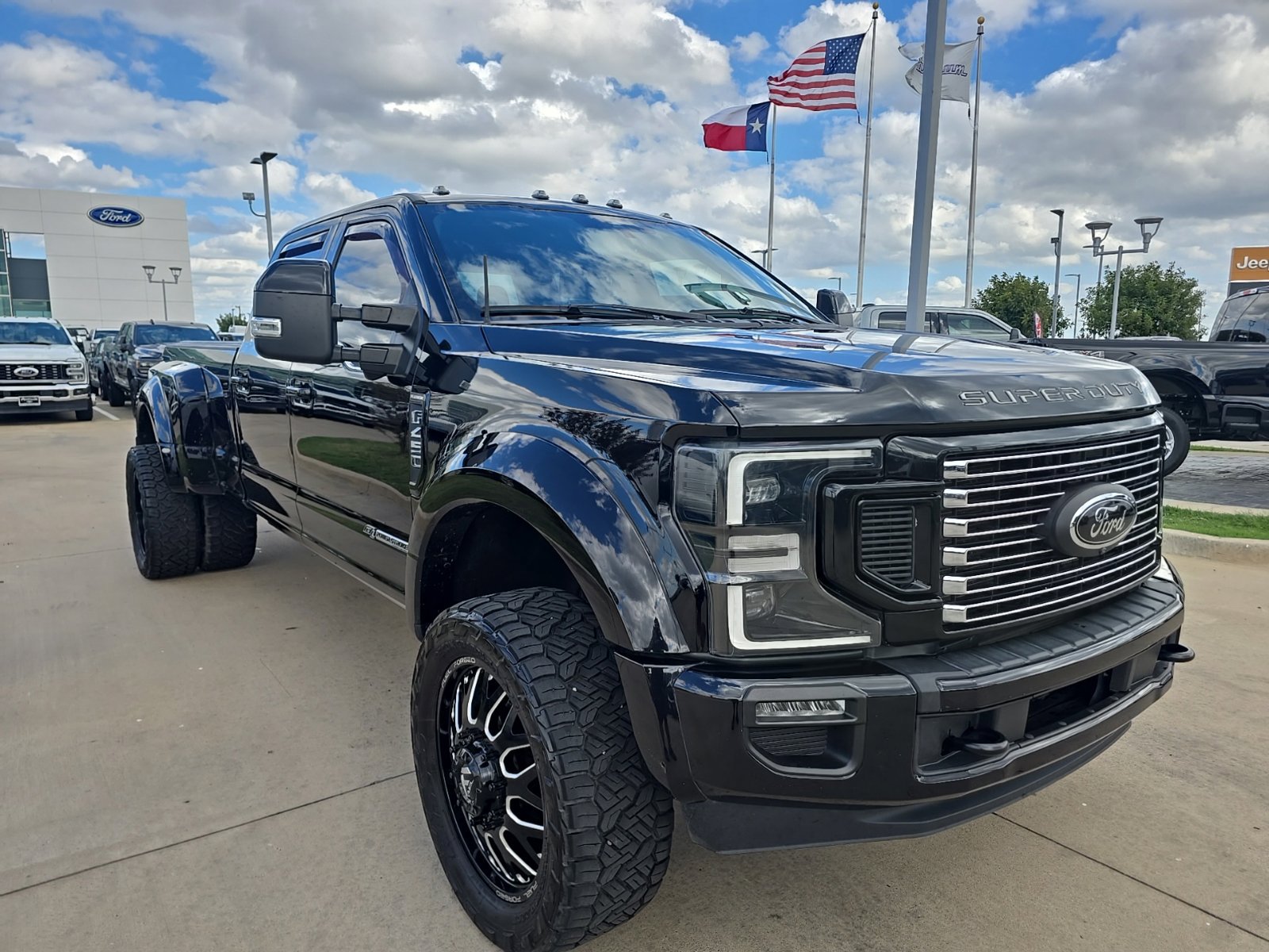 Used 2021 Ford F450 Platinum w/ FX4 Off-Road Package AWD/4WD image 8