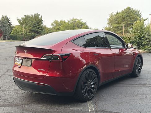 Used 2025 Tesla Model Y Performance AWD/4WD image 5