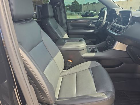 Used 2023 Chevrolet Tahoe Z71 w/ Max Trailering Package AWD/4WD image 10