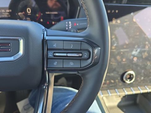 New 2026 GMC Terrain AT4 w/ Convenience Package III AWD/4WD image 18