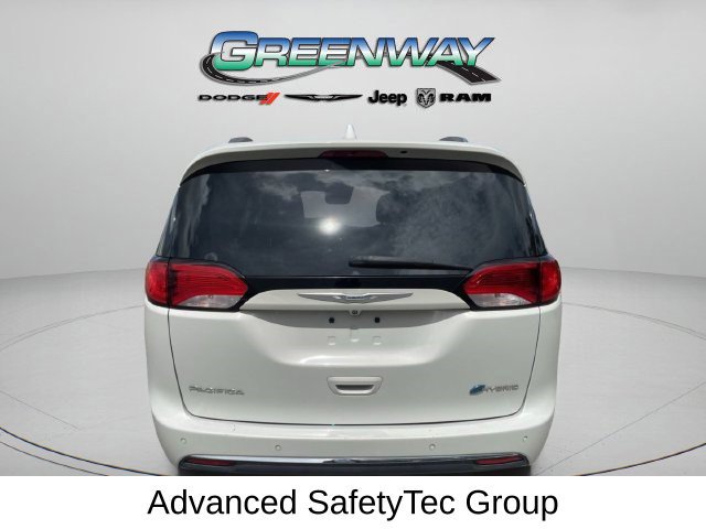 Used 2017 Chrysler Pacifica Platinum FWD image 5