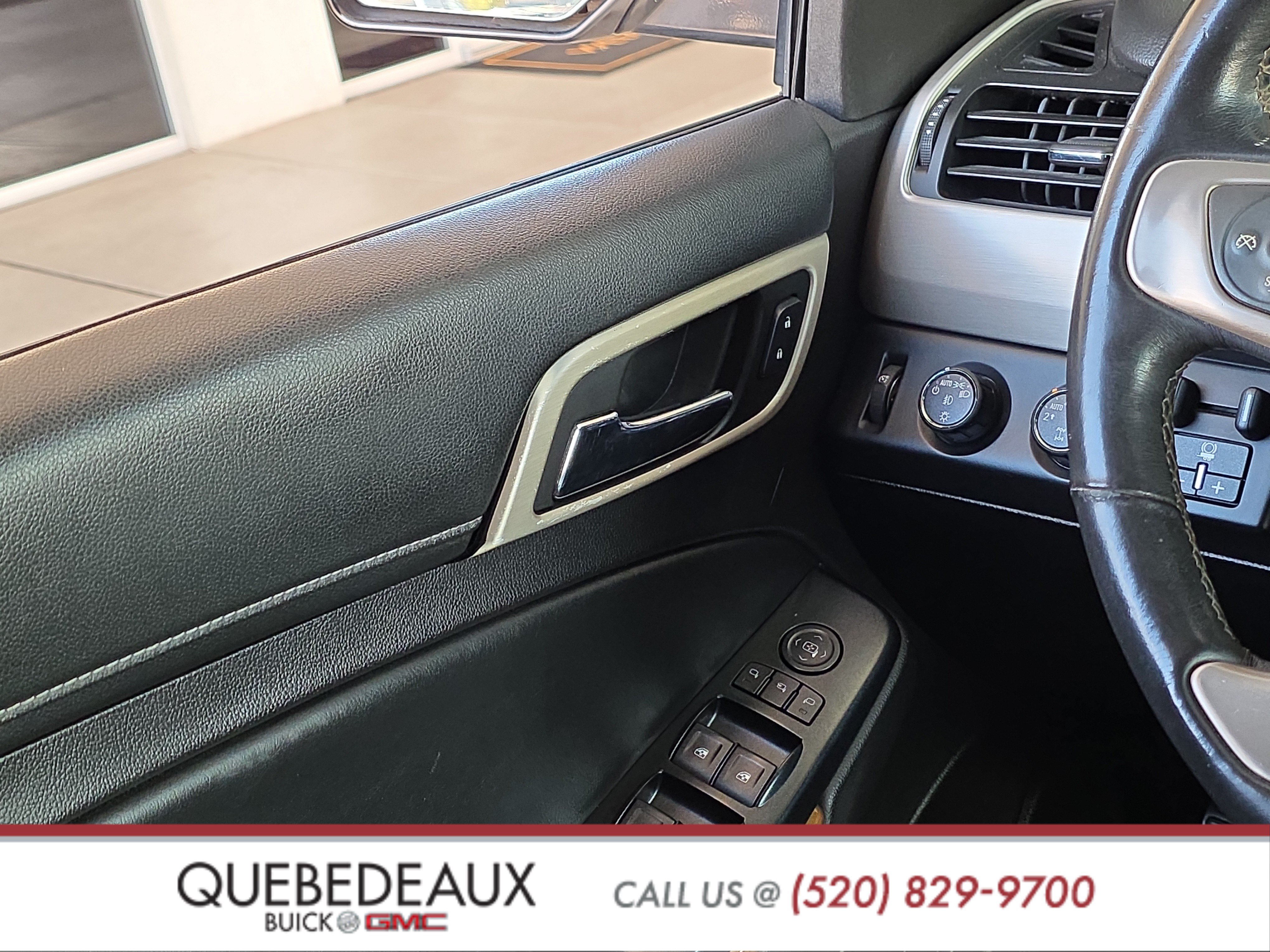 Used 2015 GMC Yukon Denali AWD/4WD image 19