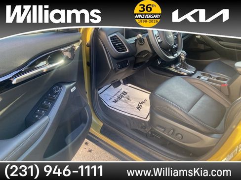 Used 2024 Kia Seltos SX image 16