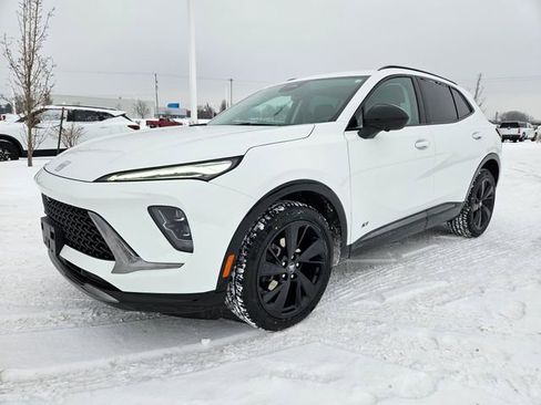 Used 2025 Buick Envision Sport Touring image 3