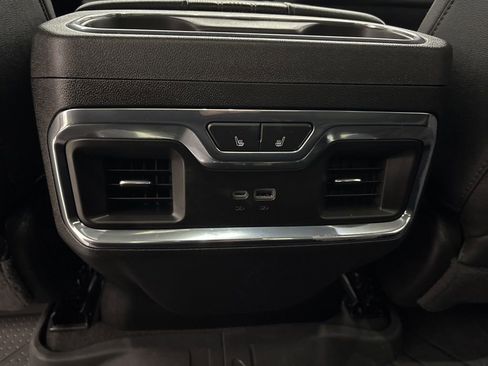 Used 2024 Chevrolet Silverado 1500 High Country w/ High Country Premium Package image 35