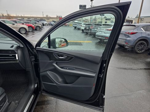 Used 2021 Audi Q7 3.0T Premium Plus image 18