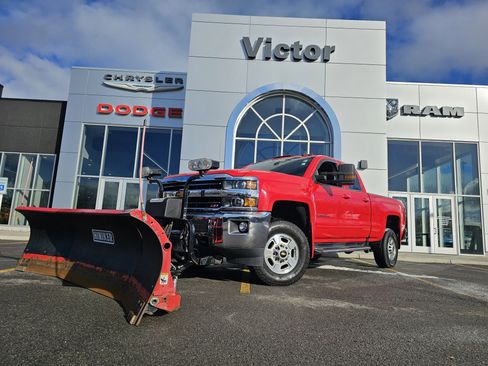 Used 2018 Chevrolet Silverado 2500 LT w/ LT Convenience Package image 1