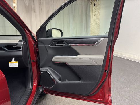 New 2026 GMC Acadia Elevation w/ Elevation Premium Package image 19