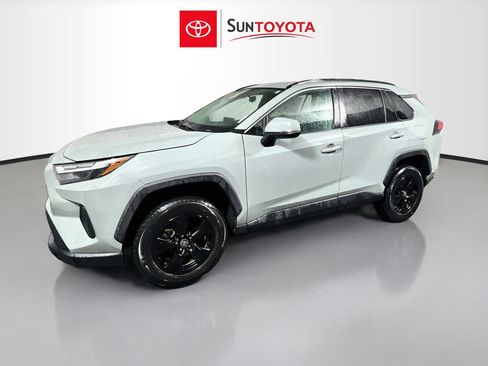 Used 2023 Toyota RAV4 XLE w/ Convenience Package FWD image 9