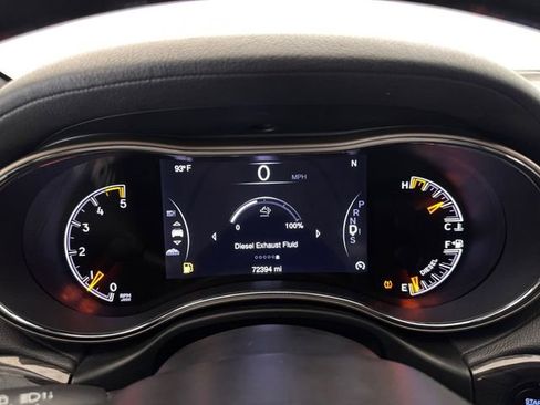 Used 2015 Jeep Grand Cherokee Overland image 12