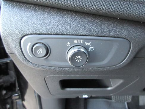Certified 2025 Chevrolet TrailBlazer LT FWD image 23