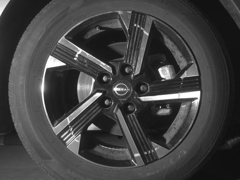 Used 2025 Nissan Sentra SV FWD image 13
