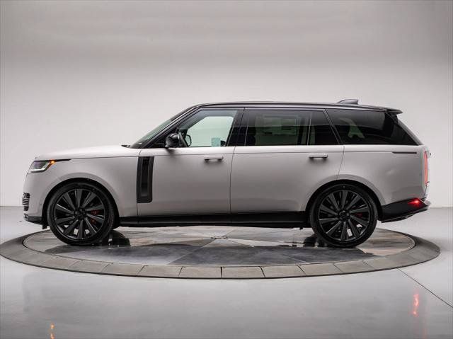 New 2026 Land Rover Range Rover SV AWD/4WD image 2