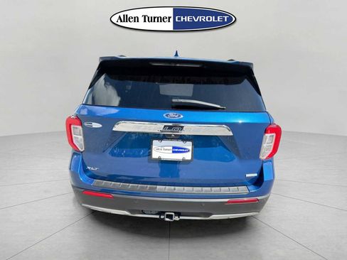 Used 2020 Ford Explorer XLT w/ Equipment Group 202A image 5