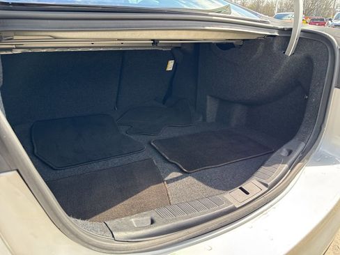 Used 2019 Ford Fusion SE w/ Equipment Group 151A image 17