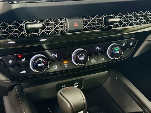 Used 2025 Honda Accord Touring image 15