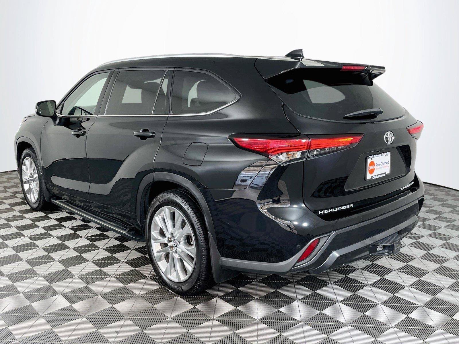 Used 2023 Toyota Highlander Limited AWD/4WD image 6