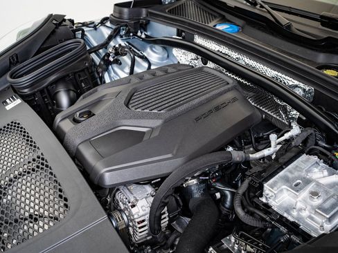 New 2026 Porsche Macan Turbo image 54