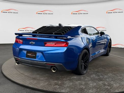 Used 2017 Chevrolet Camaro LT w/ Technology Package RWD image 8