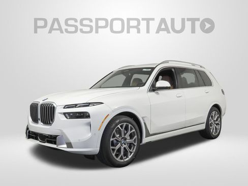 Used 2025 BMW X7 xDrive40i w/ Parking Assistance Package AWD/4WD image 1