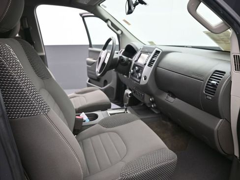 Used 2015 Nissan Frontier PRO-4X image 29