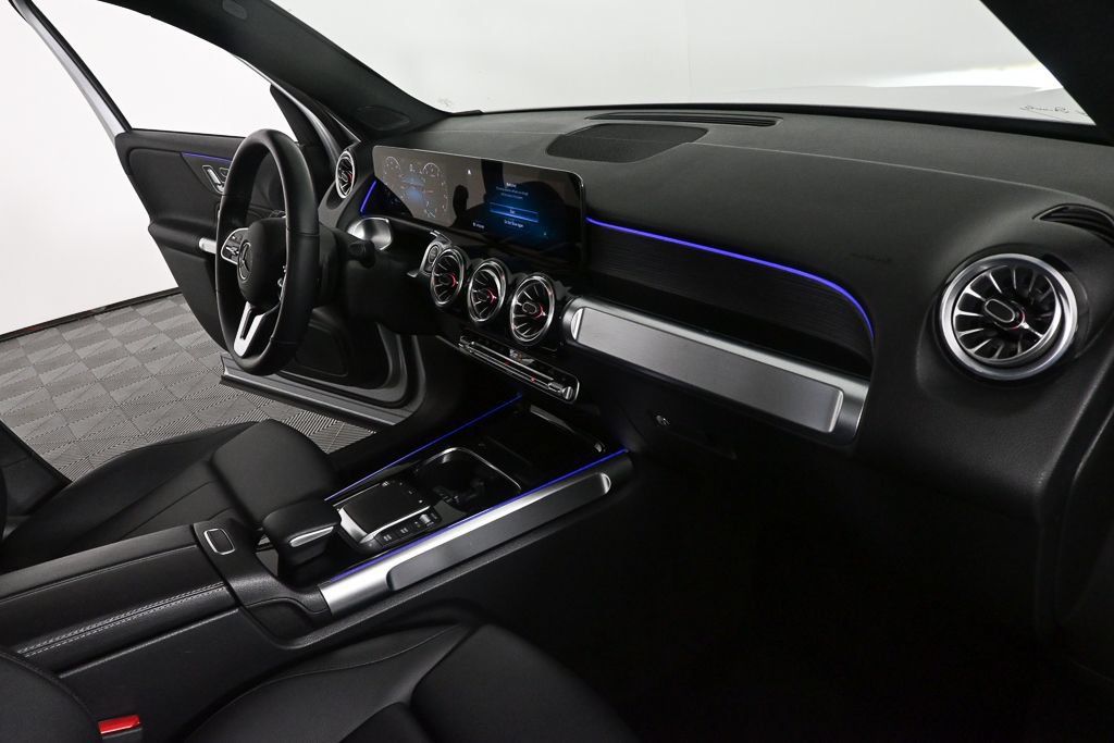 Certified 2023 Mercedes-Benz GLB 250 4MATIC image 24