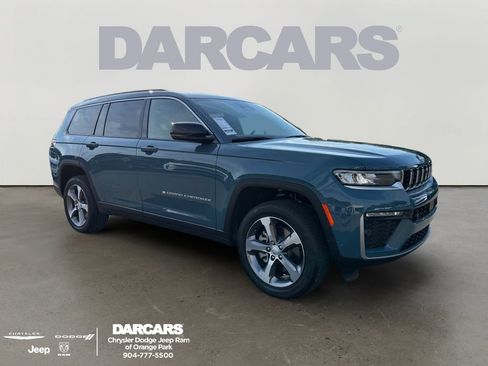 New 2026 Jeep Grand Cherokee L Limited w/ Luxury Tech Group II AWD/4WD image 1